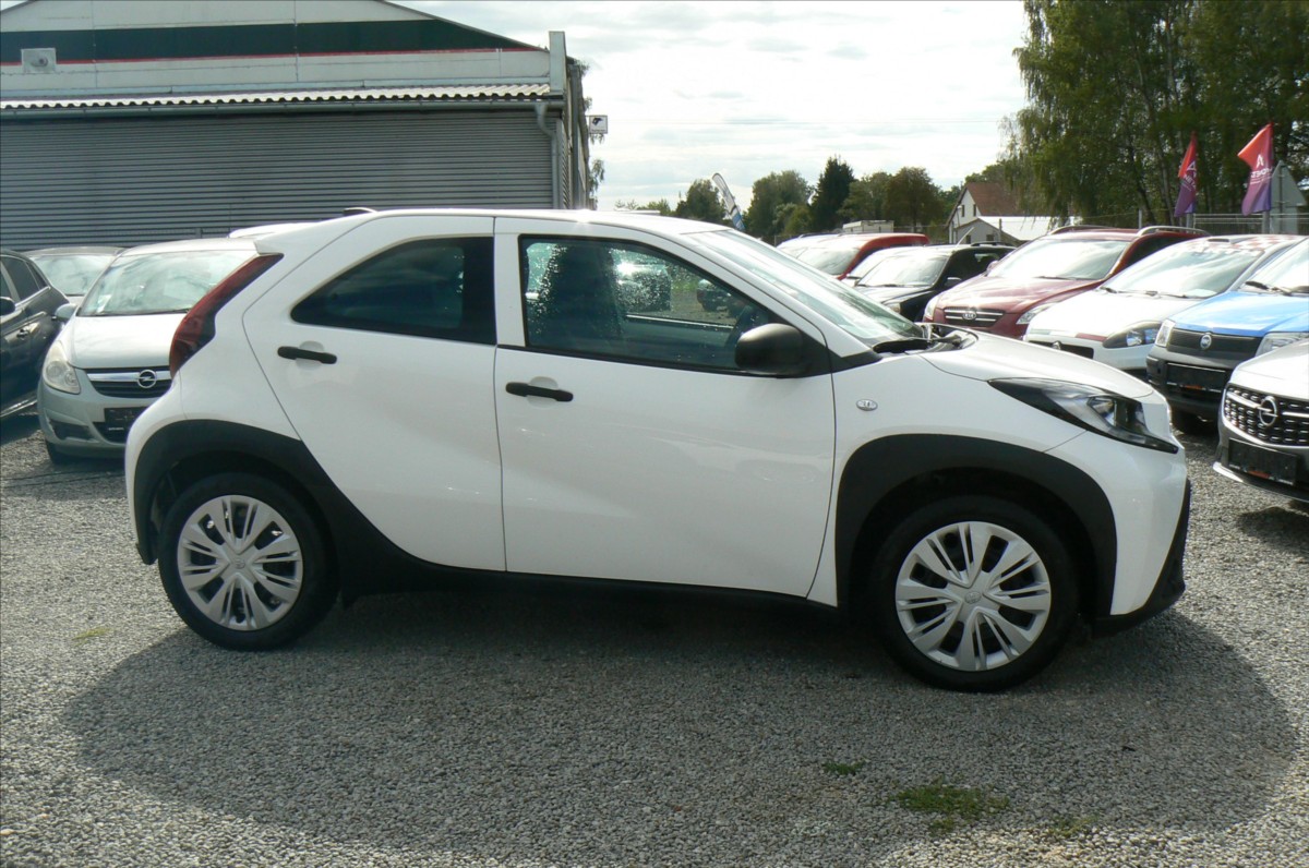 toyota-aygo-1-0-x-cr-3561-km - 6