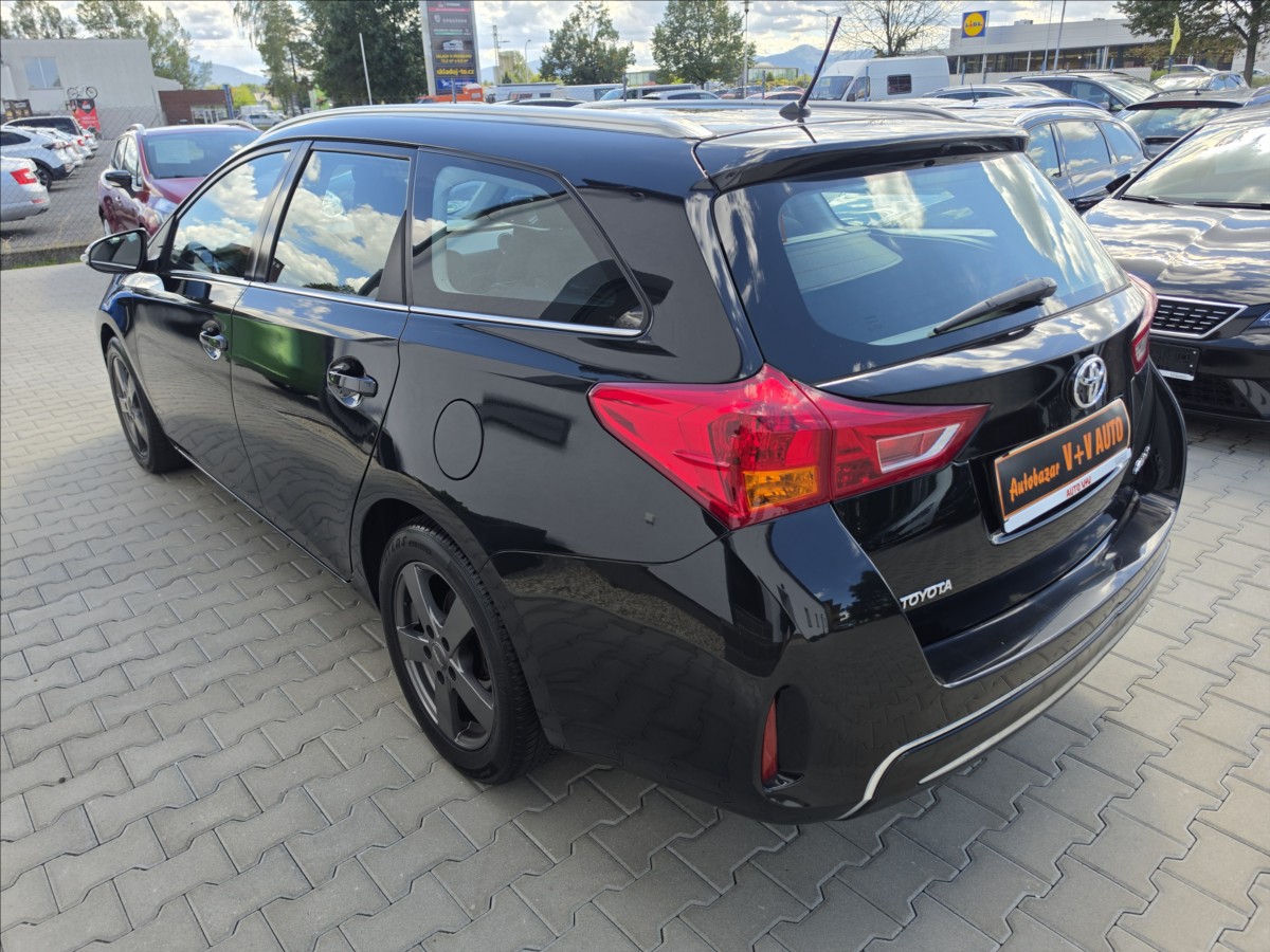 toyota-auris-1-6-97-kw-automat-kamera-navi - 7