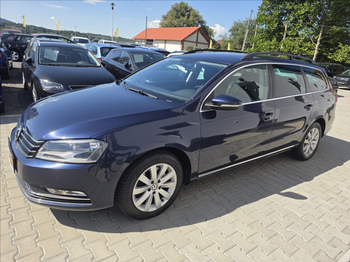 volkswagen-passat-1-4-tsi-90kw-comfortline-navi - 9