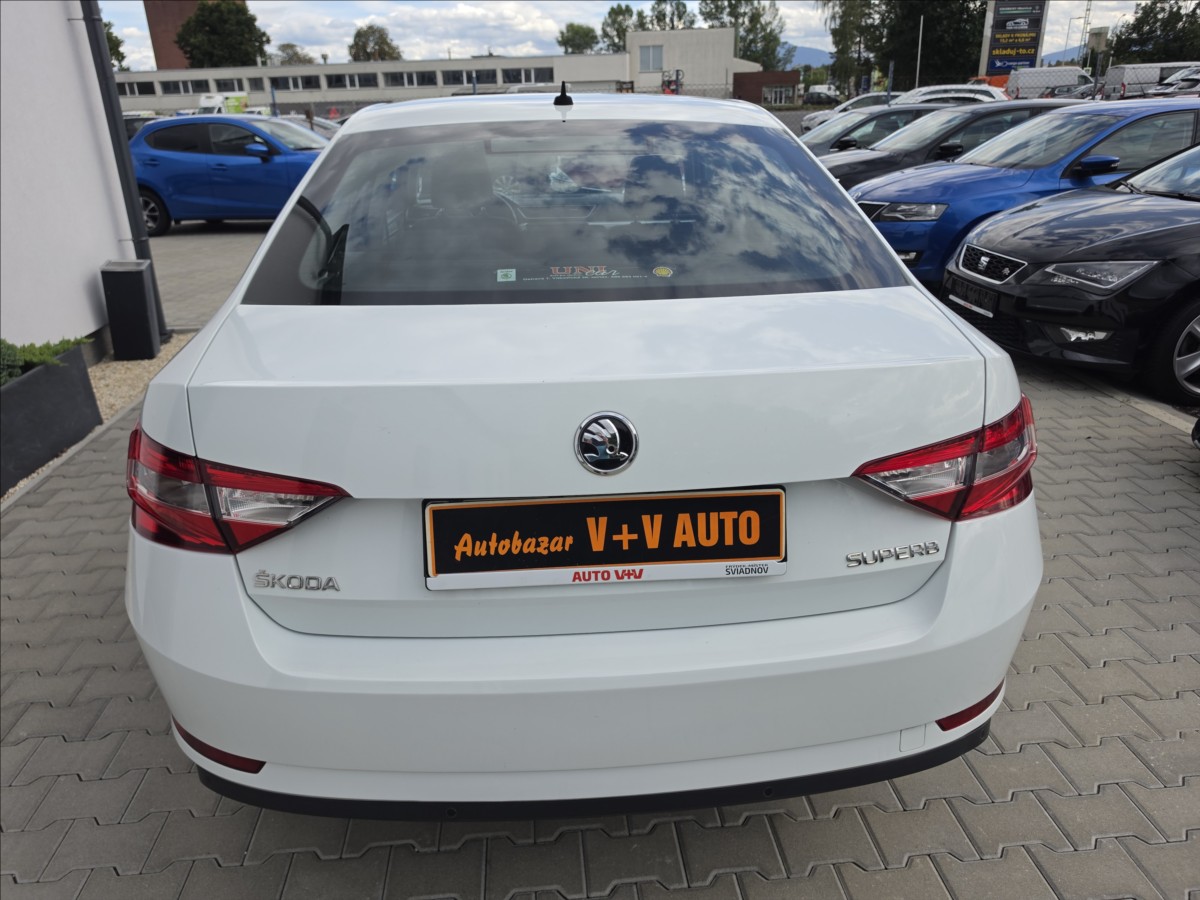 skoda-superb-iii-1-4tsi-110kw-dsg-style - 5