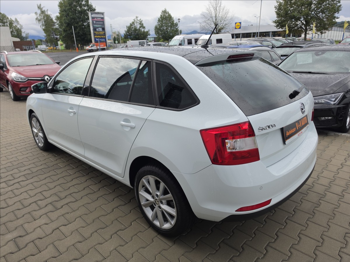 skoda-rapid-1-2-tsi-81kw-style-panorama - 7
