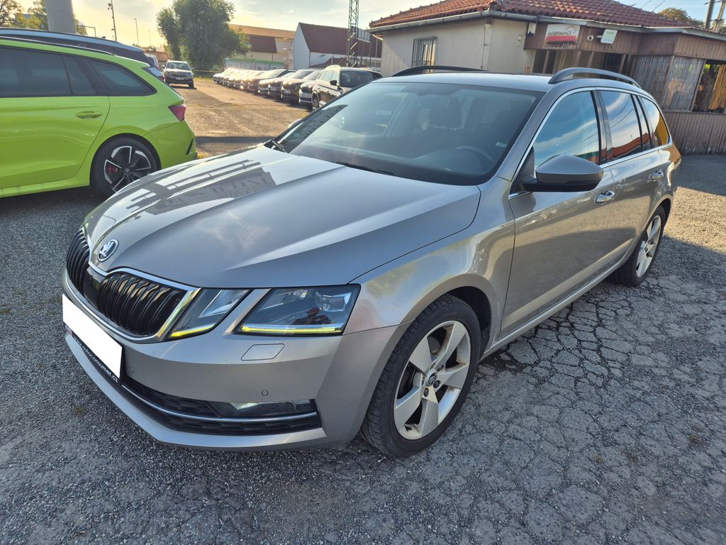 Škoda Octavia Combi 2,0 TDI DSG Style Plus,