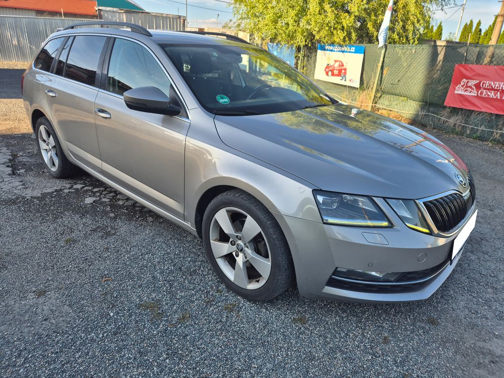 skoda-octavia-combi-2-0-tdi-dsg-style-plus - 2