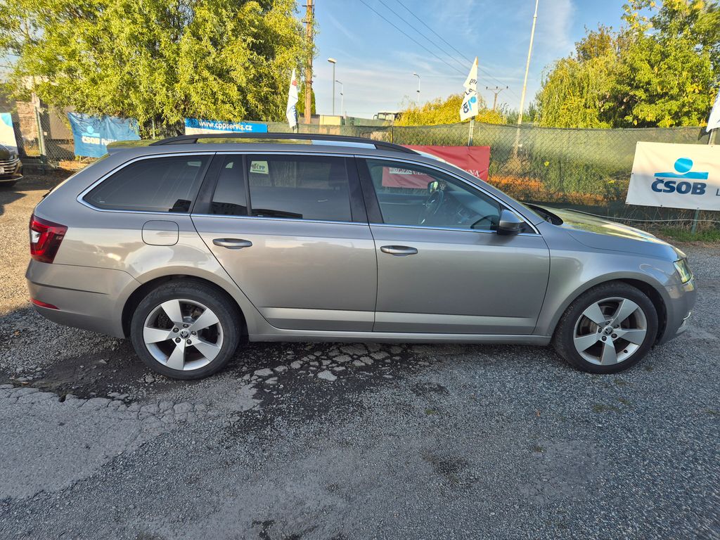 skoda-octavia-combi-2-0-tdi-dsg-style-plus - 3