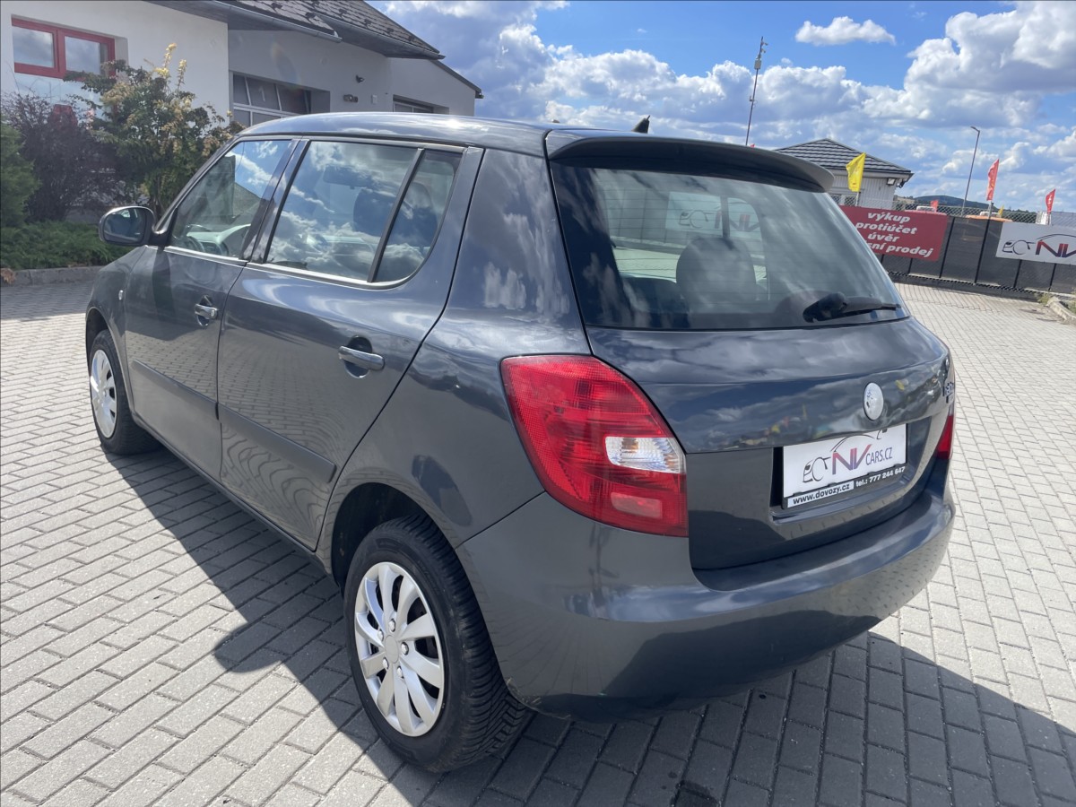 skoda-fabia-1-4-i-16v-klima-esp-serviska - 2