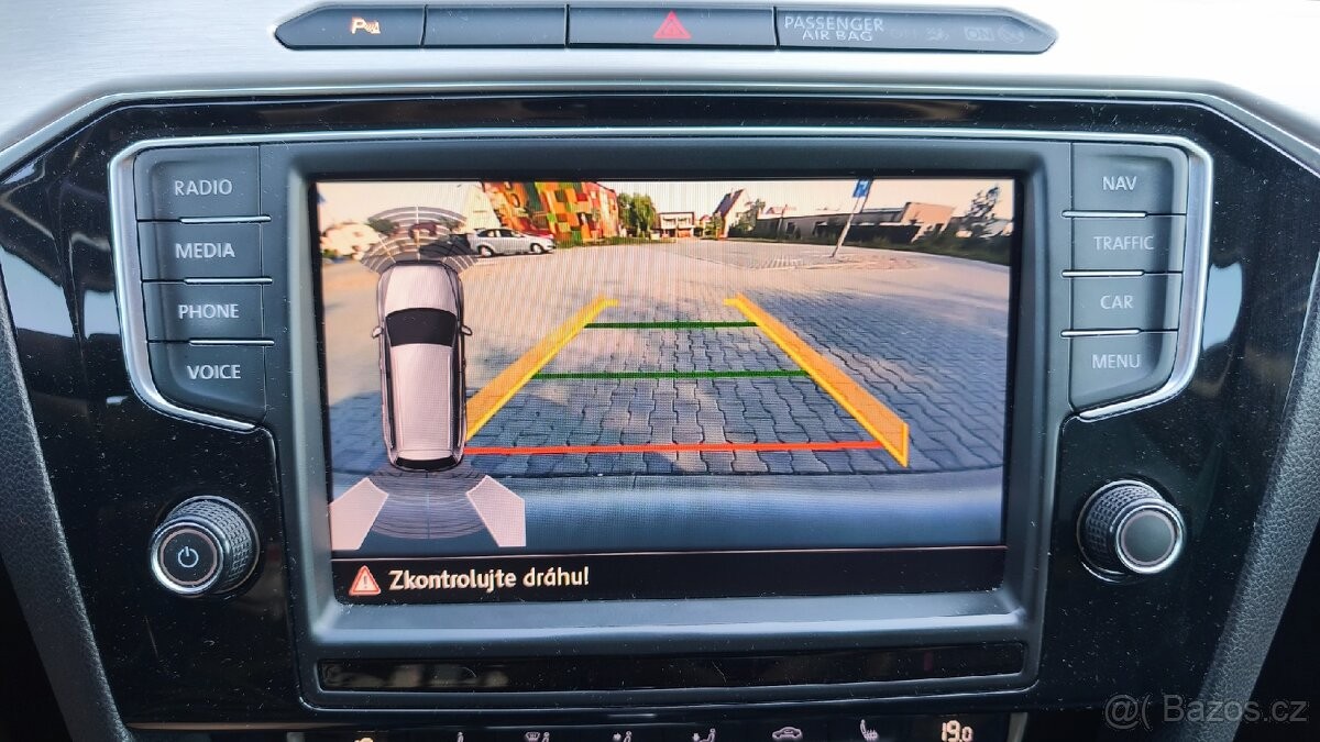 volkswagen-passat-2-0-b8-highline - 5