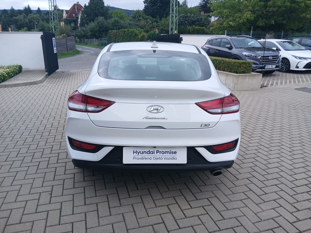 hyundai-i30-1-0-t-gdi-120k-family-comfort - 4