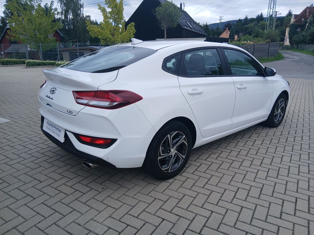 hyundai-i30-1-0-t-gdi-120k-family-comfort - 5