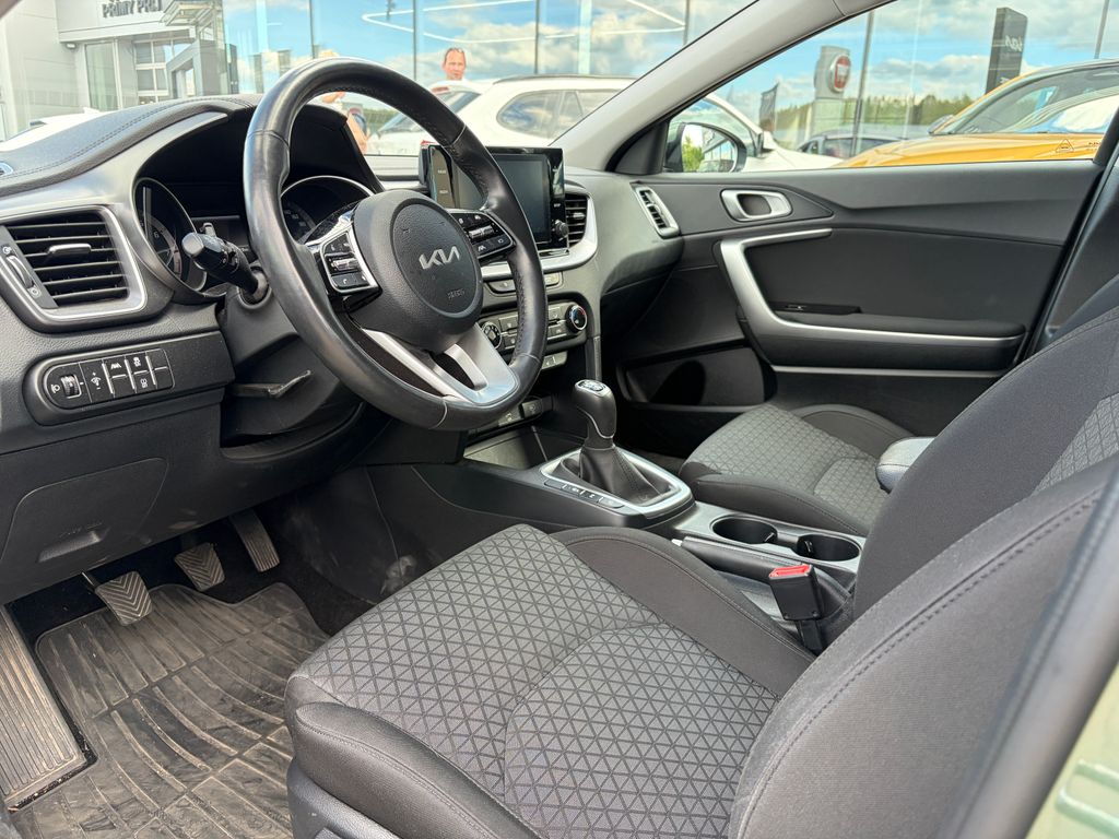 kia-ceed-1-5-t-gdi-exclusive-118kw - 4