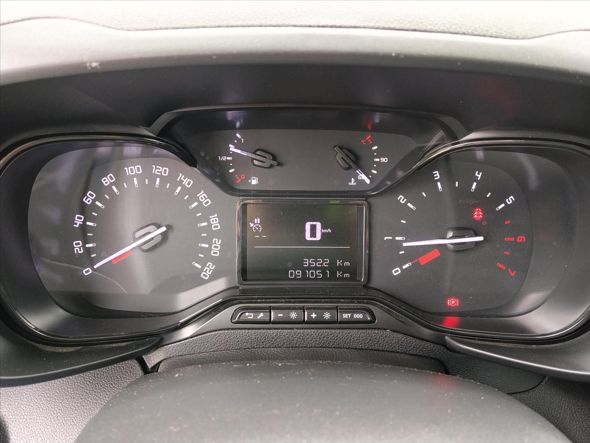 citroen-berlingo-1-5-1-5hdi-75kw-klima-3-mista - 4