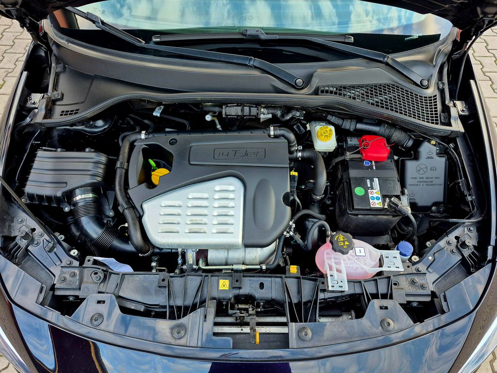 fiat-tipo-1-4-turbo-88kw-lounge - 7