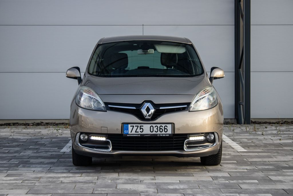 renault-scenic - 1
