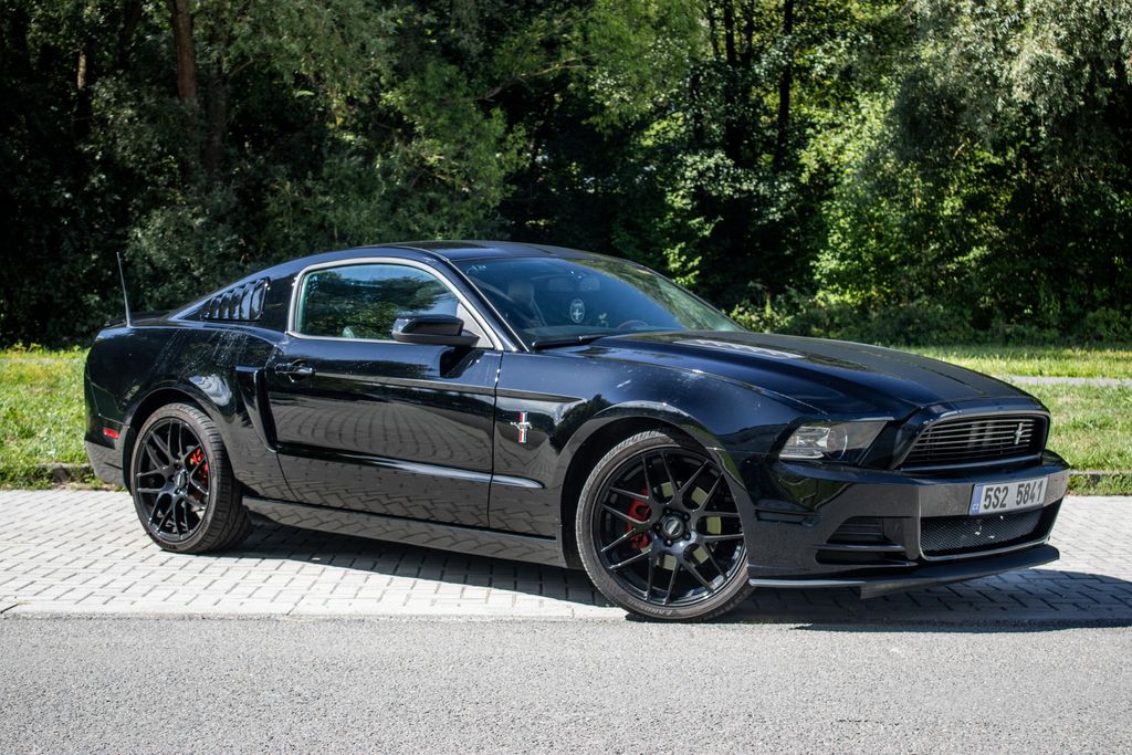 ford-mustang - 2