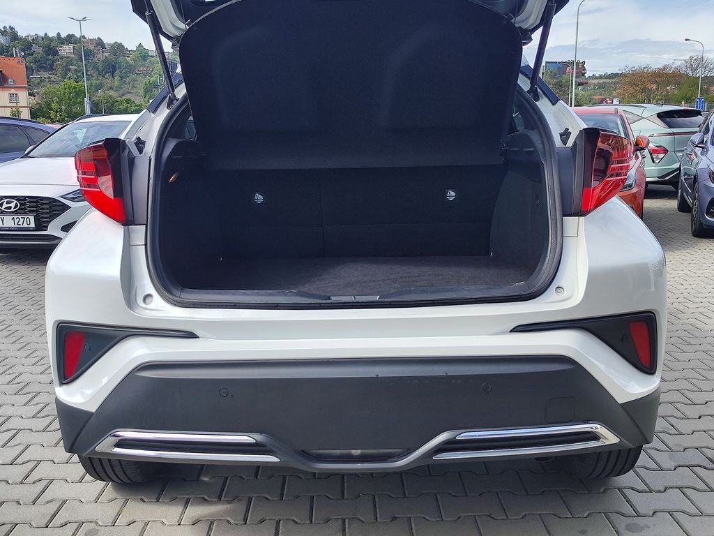 toyota-c-hr-2-0-hev-112kw-executive-e-cvt - 8