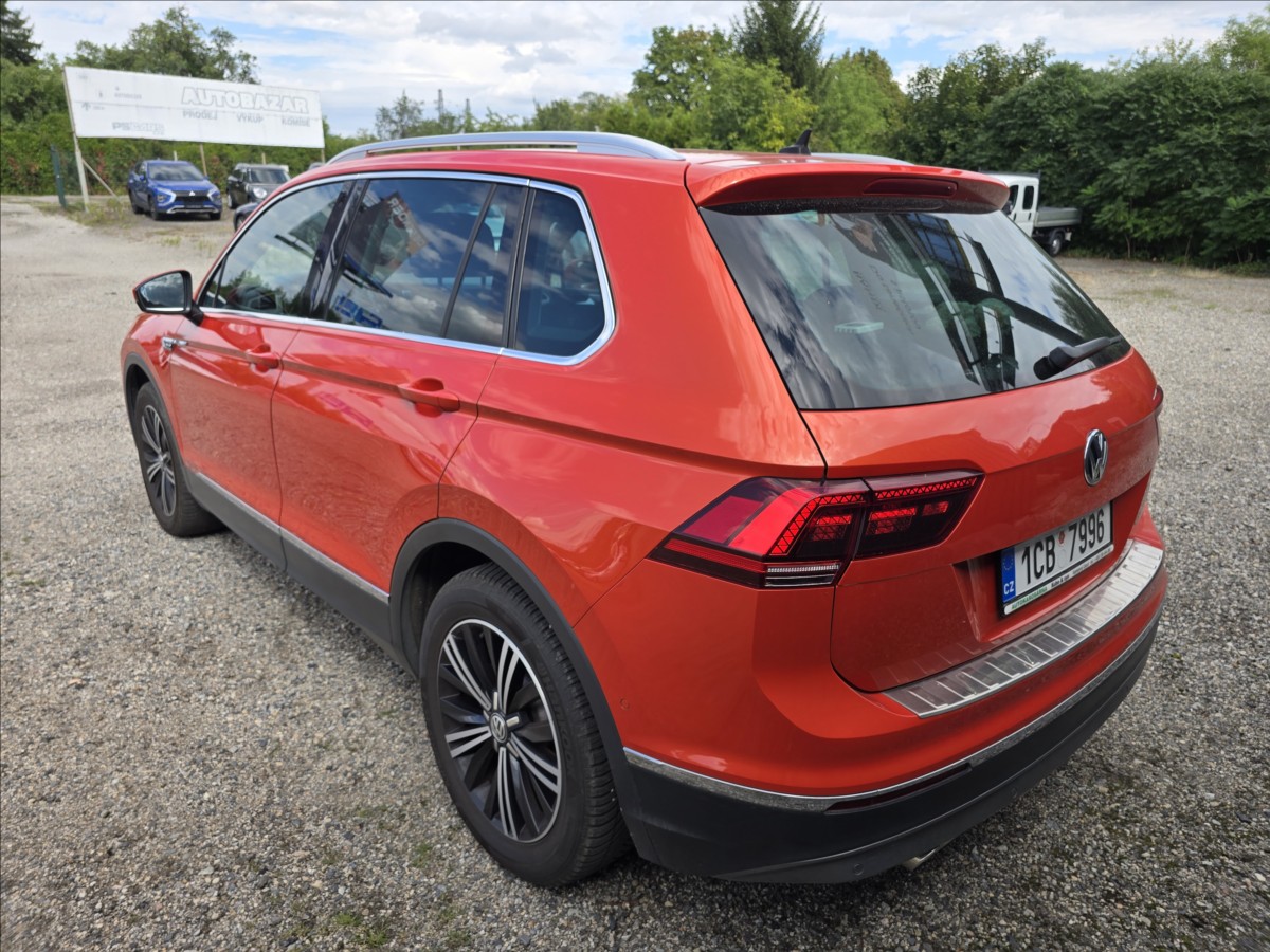 volkswagen-tiguan-2-0-tdi-140-kw-4-motion-dsg - 6