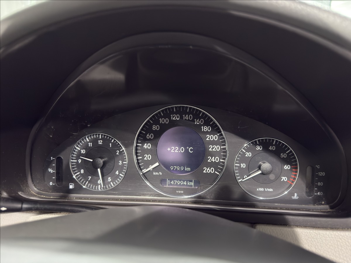 mercedes-benz-clk-1-8-200-key-less-bi-xen-white - 8