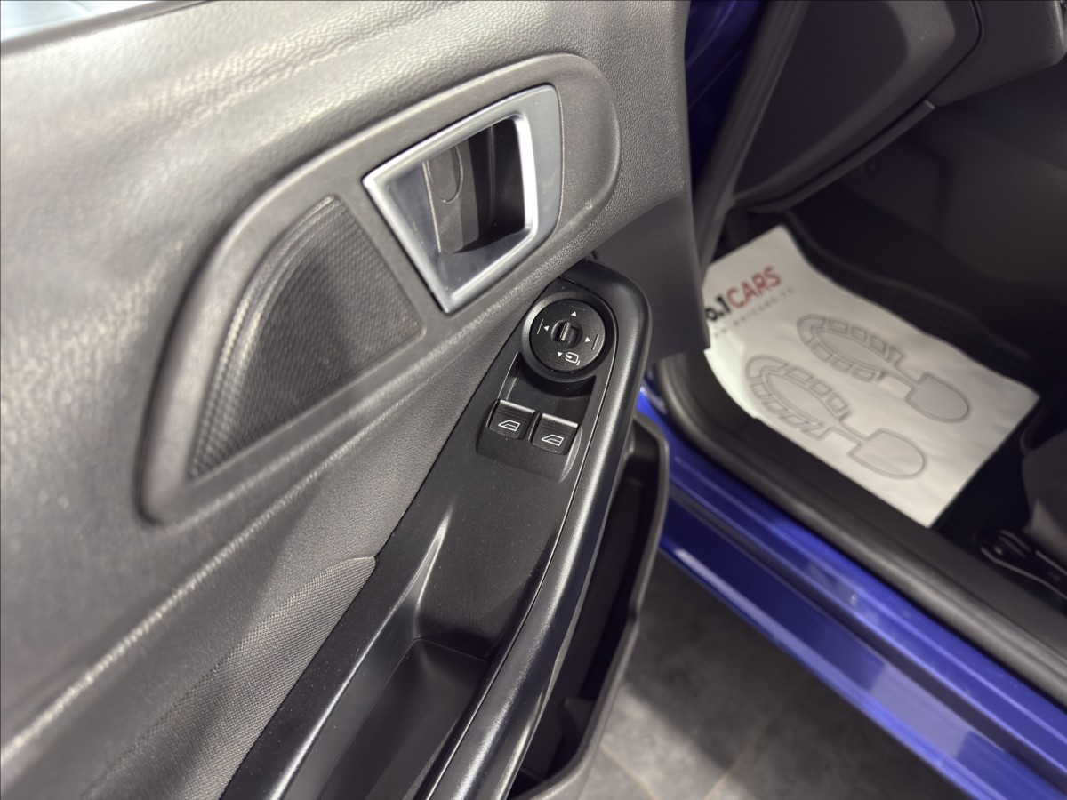 ford-fiesta-1-0-i-1-majitel-cidla-klima - 6