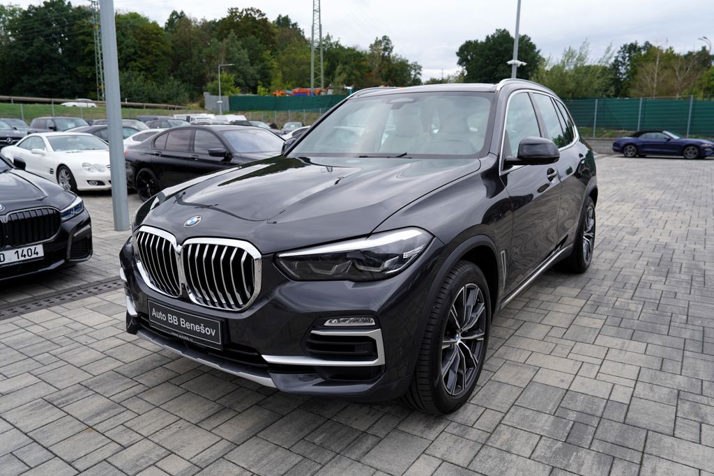 bmw-x5-x5-40i-xdrive-340-ps-tazne-panorama - 1
