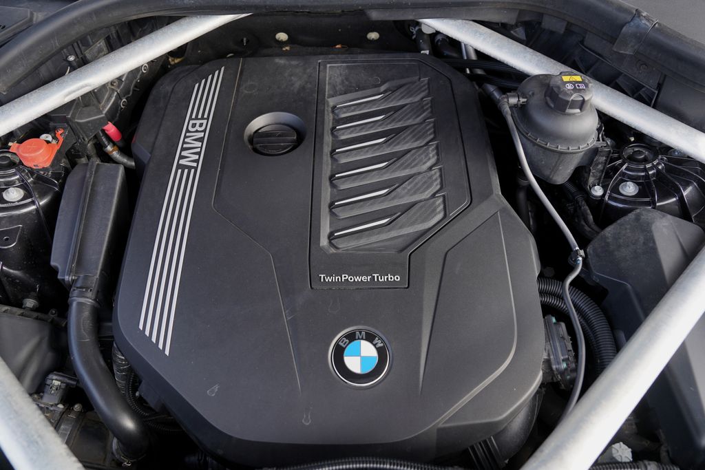 bmw-x5-x5-40i-xdrive-340-ps-tazne-panorama - 9