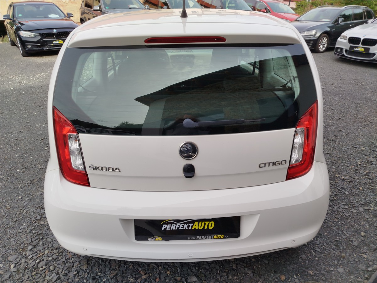 skoda-citigo-1-0-mpi-55kw-tempomat-vyhrev - 4