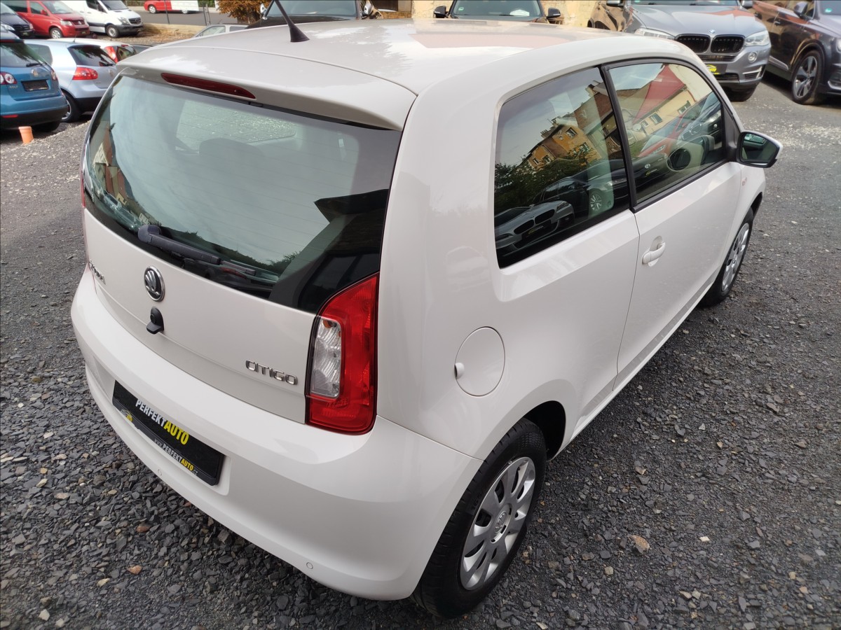 skoda-citigo-1-0-mpi-55kw-tempomat-vyhrev - 5