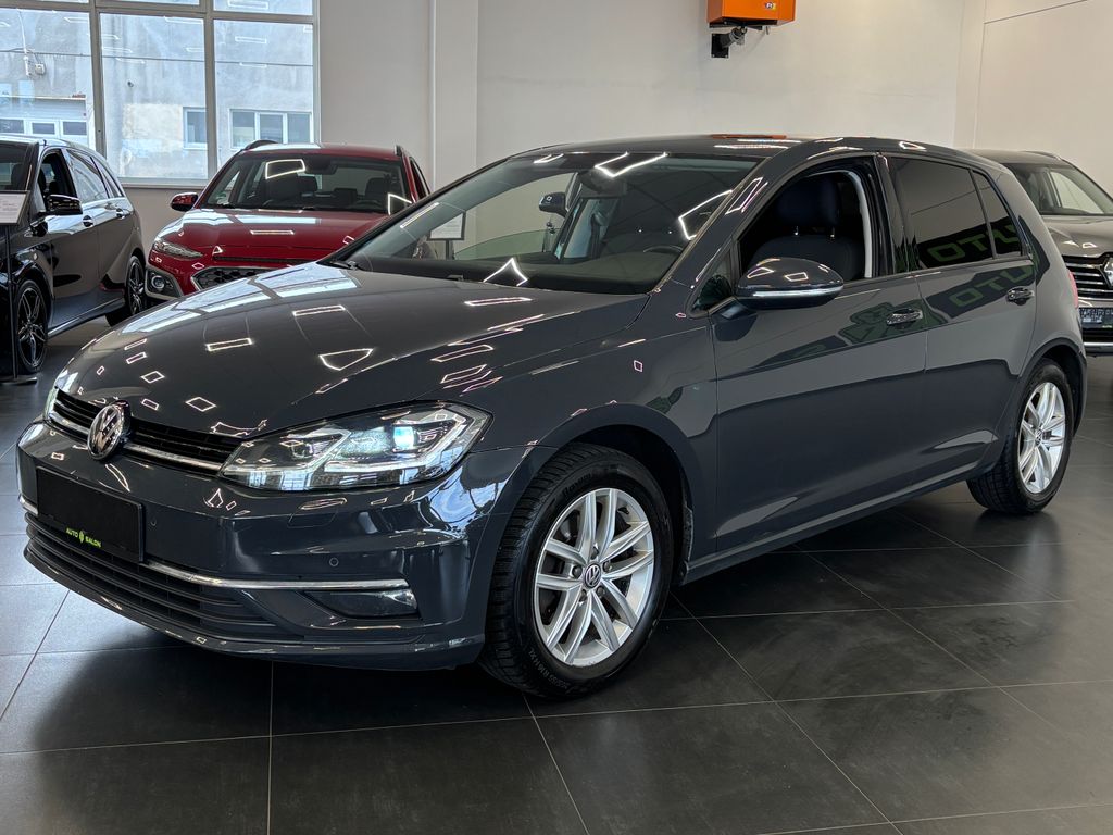 volkswagen-golf-2-0-tdi-110kw-bi-xenon-led - 2