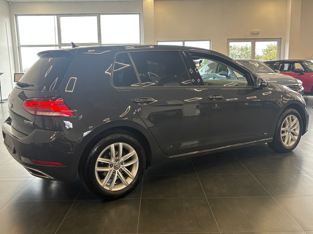 volkswagen-golf-2-0-tdi-110kw-bi-xenon-led - 4