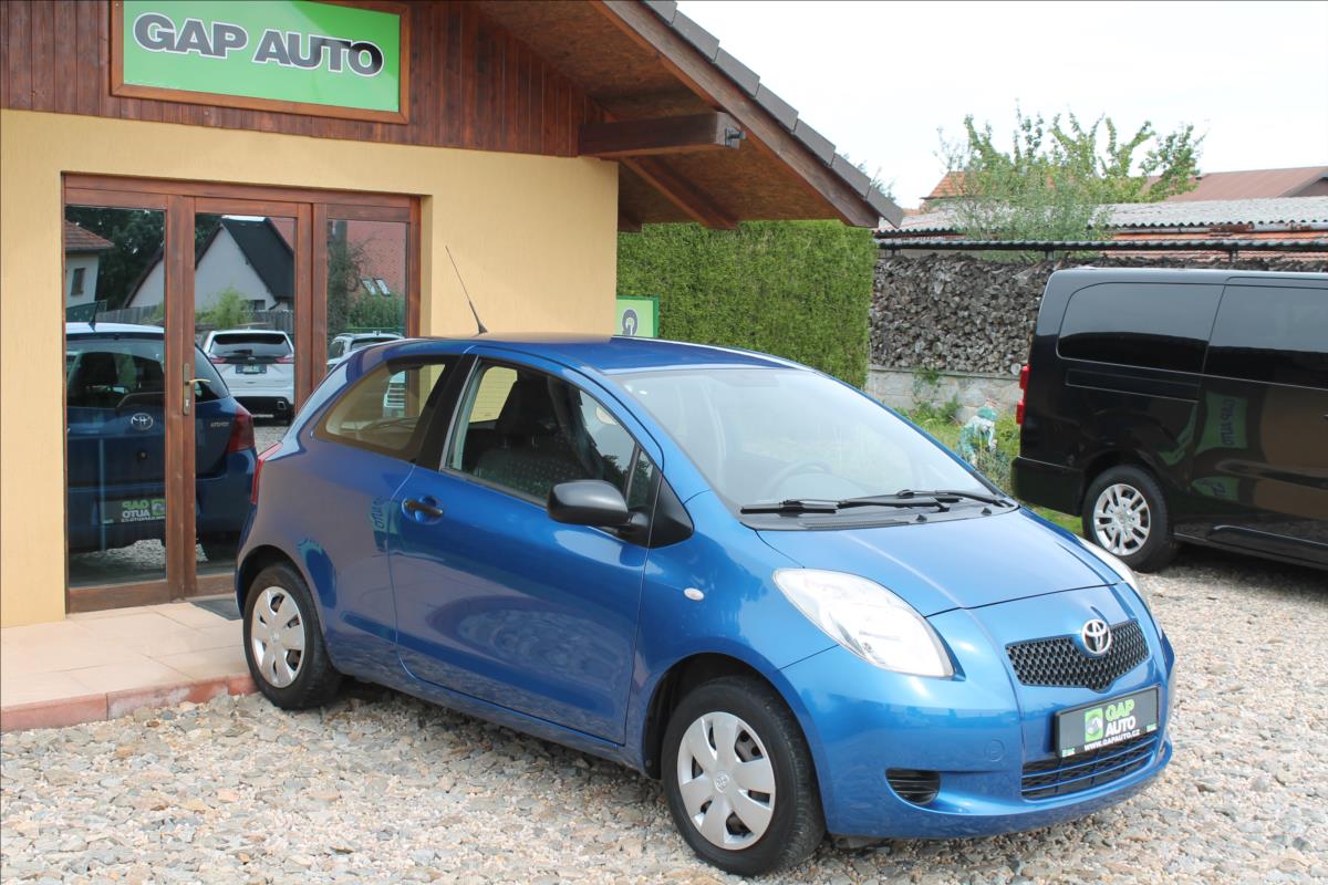 Toyota Yaris 1.0i 51kW ČR 44TIS.KM KLIMA