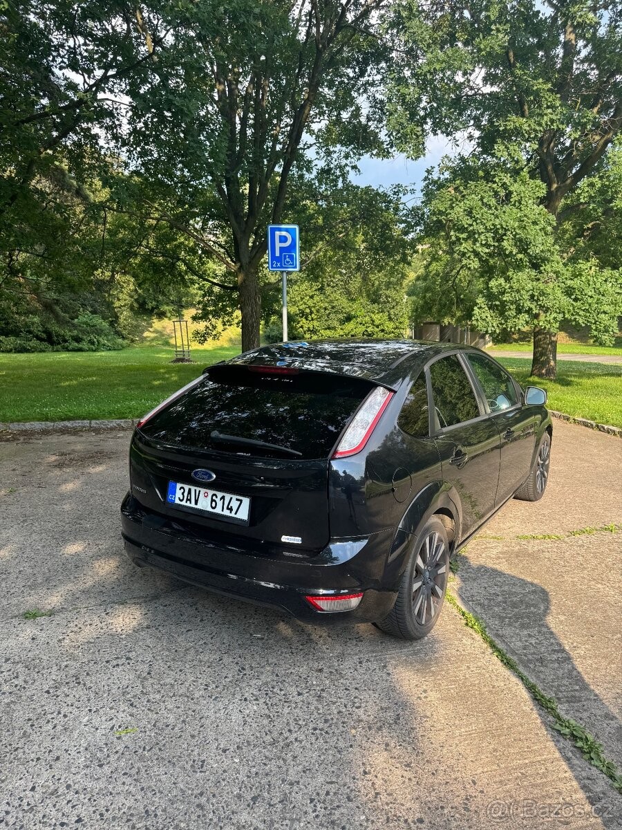 ford-focus-1-6-benzin - 2