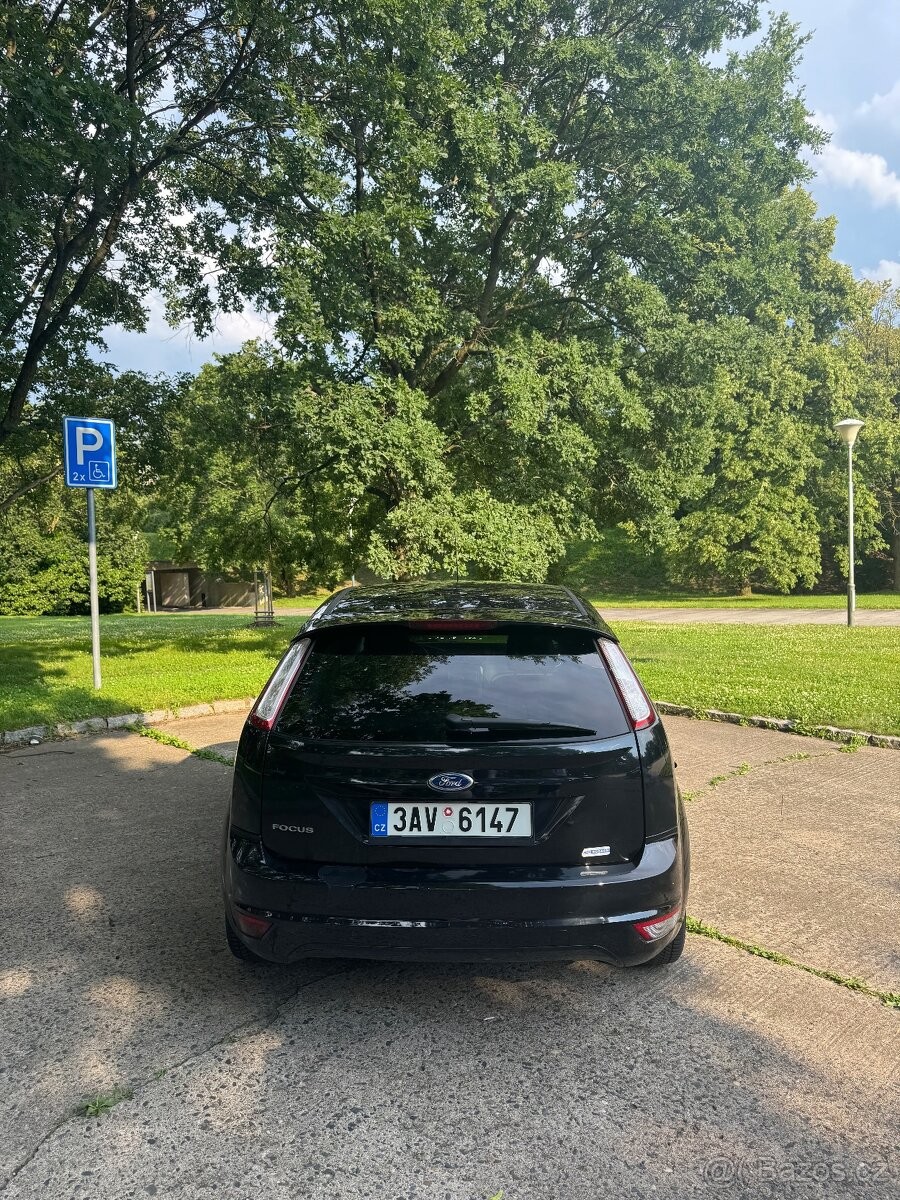 ford-focus-1-6-benzin - 3