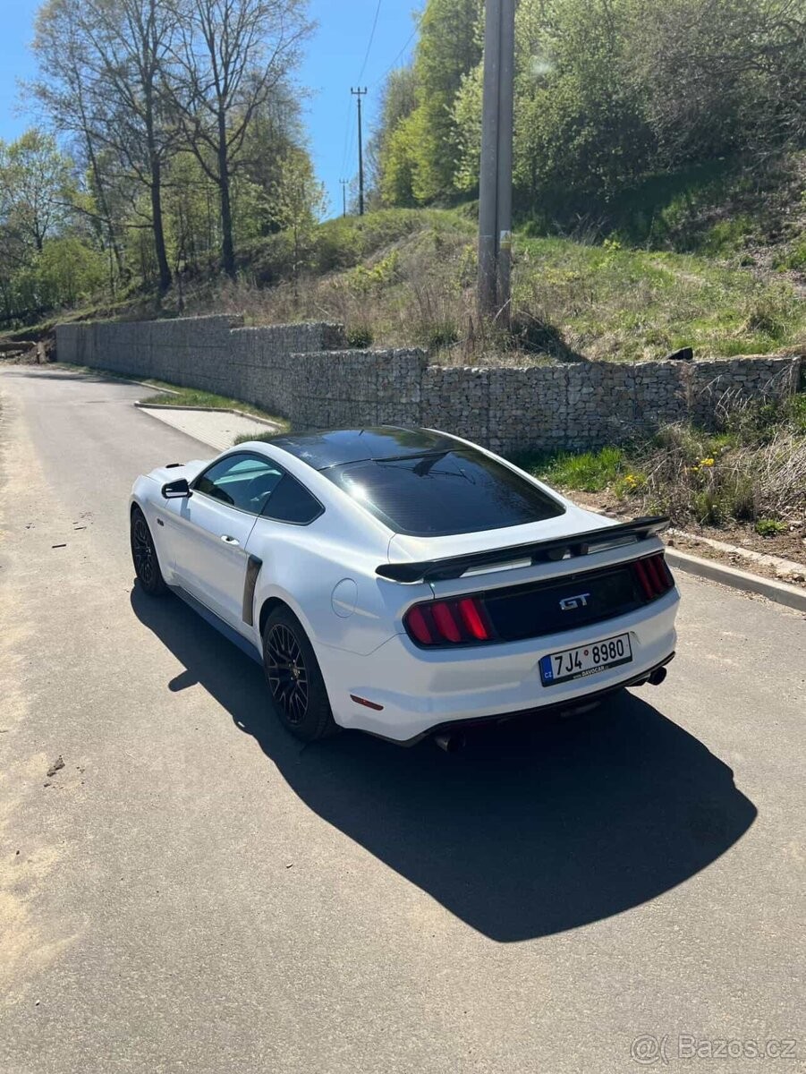ford-mustang-5-0-v8-gt-324-kw-automat - 1