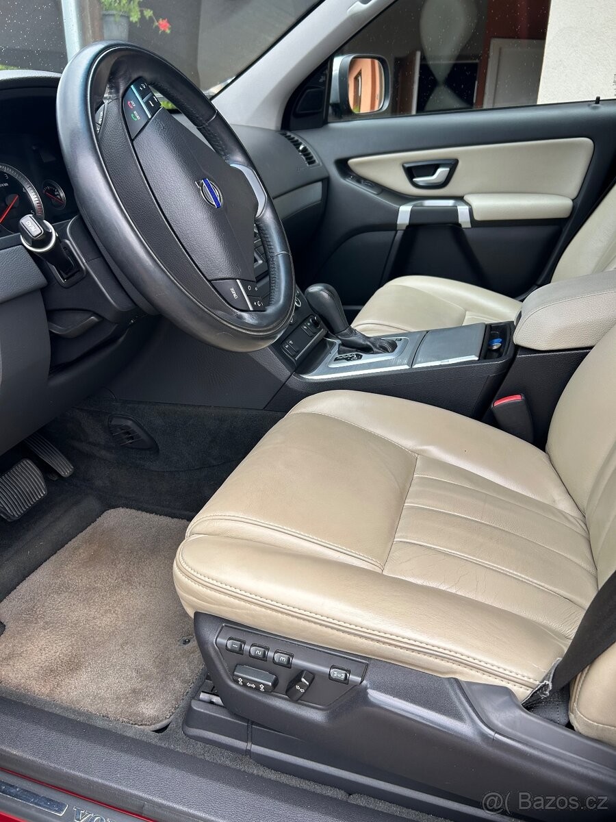 volvo-xc90-2-4-d5-awd-147-kw-cr-101700-km - 6