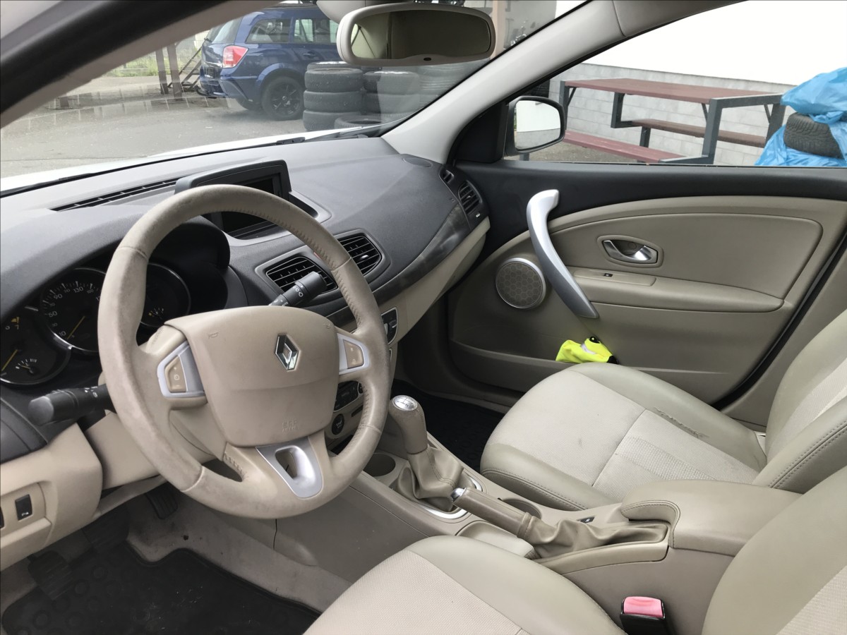 renault-fluence-1-6-i-81kw - 7