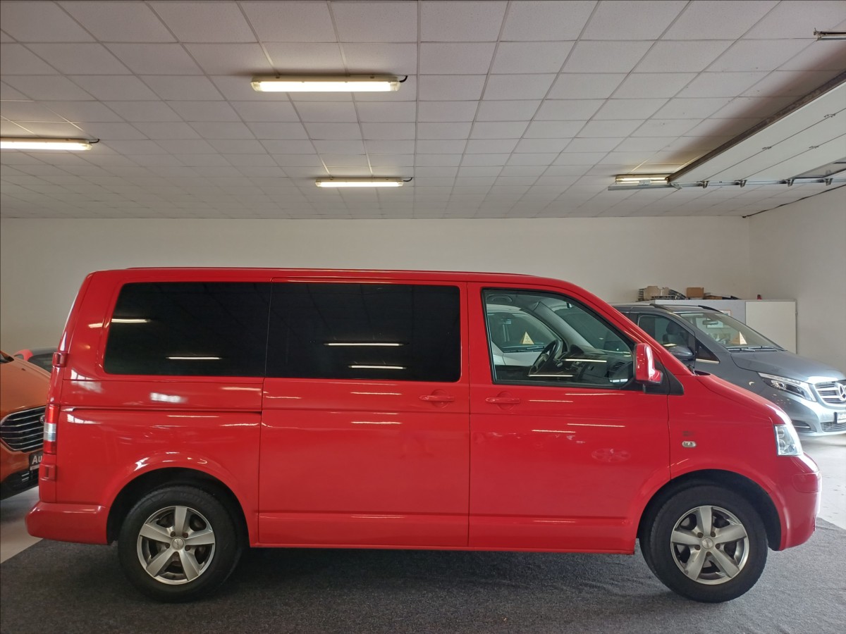 volkswagen-caravelle-2-5-tdi-96kw-dsg-8mist-po-servisu - 2