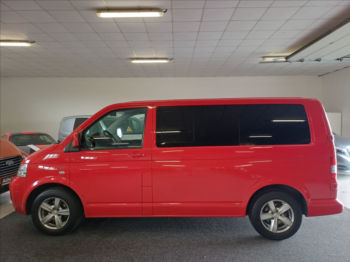 volkswagen-caravelle-2-5-tdi-96kw-dsg-8mist-po-servisu - 3