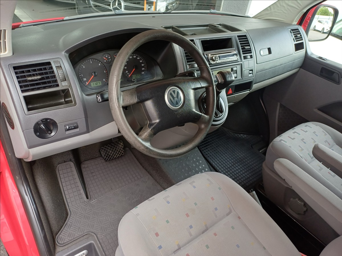 volkswagen-caravelle-2-5-tdi-96kw-dsg-8mist-po-servisu - 8