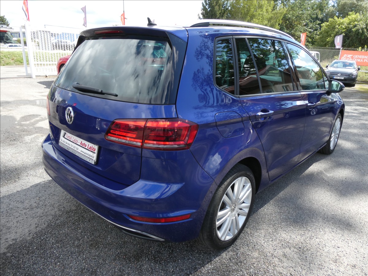 volkswagen-golf-sportsvan-1-5-tsi-96kw-join-led-navigace - 8