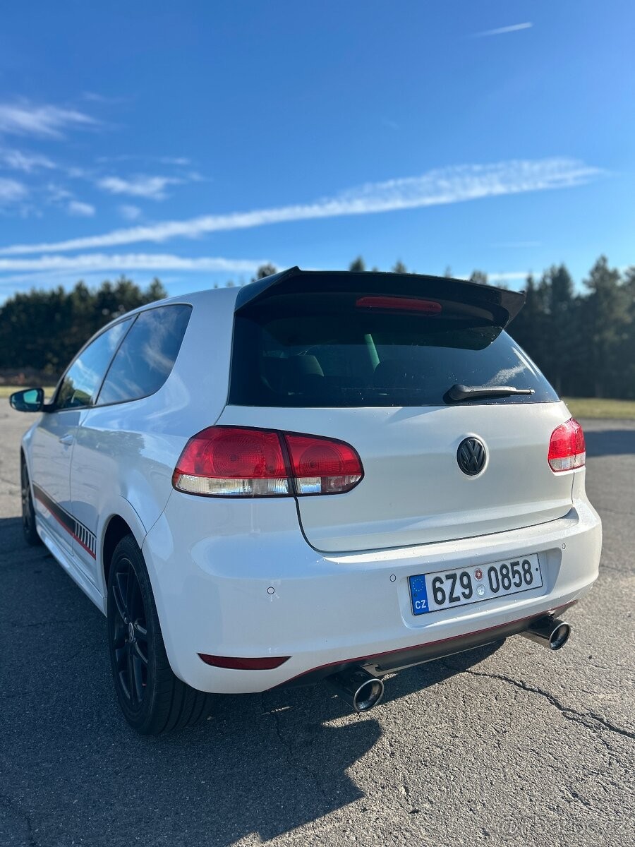 volkswagen-golf-1-4-vi-tsi-118kw-160hp - 1