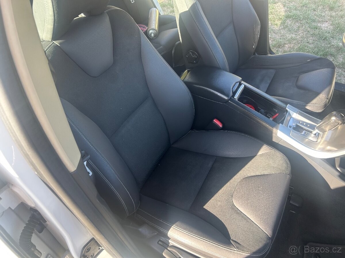 volvo-xc60-2-0-s-naftovym-motorem-d3 - 6