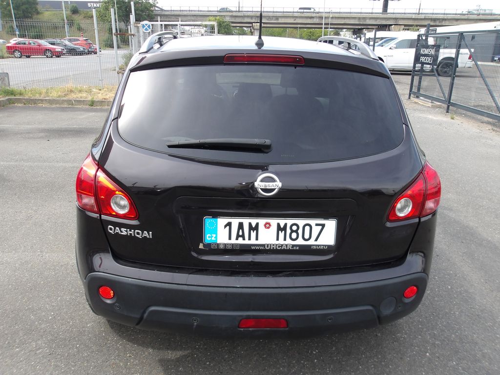 nissan-qashqai-2-0i-104kw-automat - 4