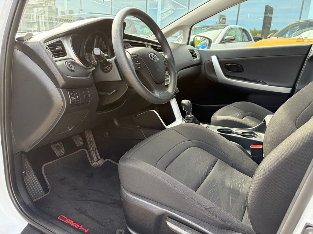 kia-ceed-1-4-cvvt-73-kw-comfort - 4