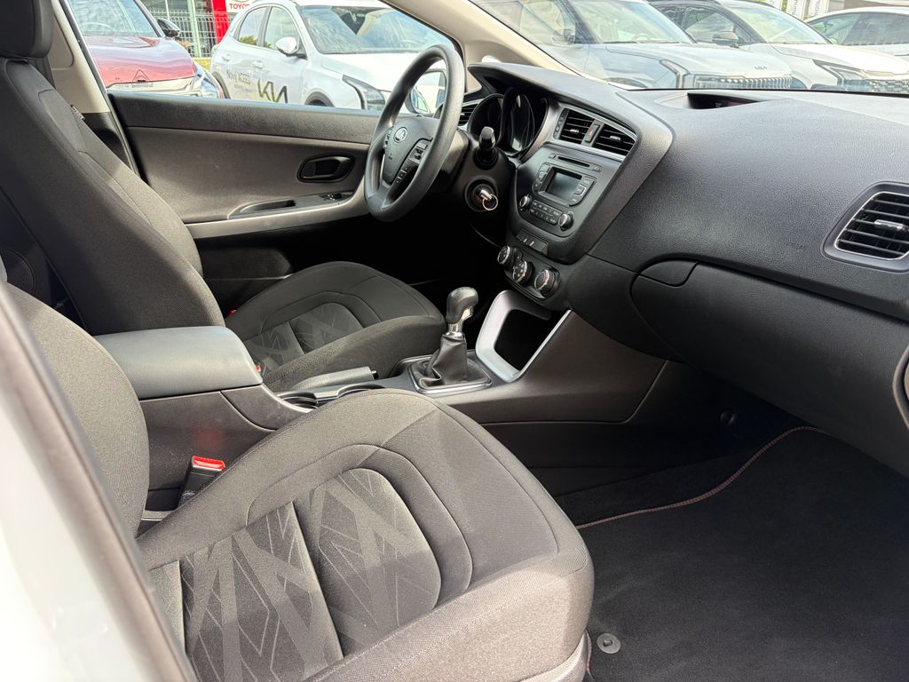 kia-ceed-1-4-cvvt-73-kw-comfort - 6