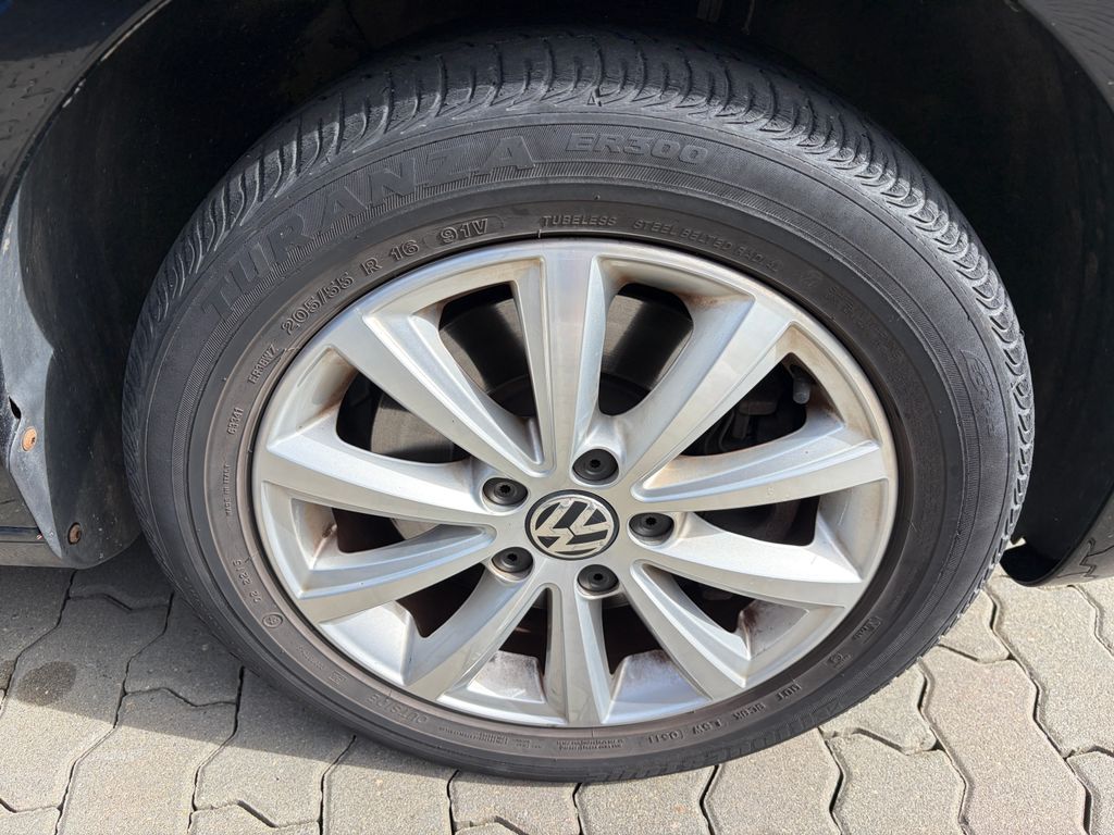 volkswagen-touran-2-0-tdi-103kw - 8
