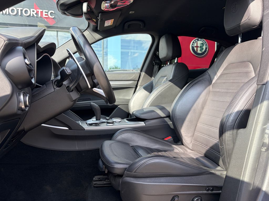 alfa-romeo-stelvio-2-0t-280k-awd-veloce-at8 - 5