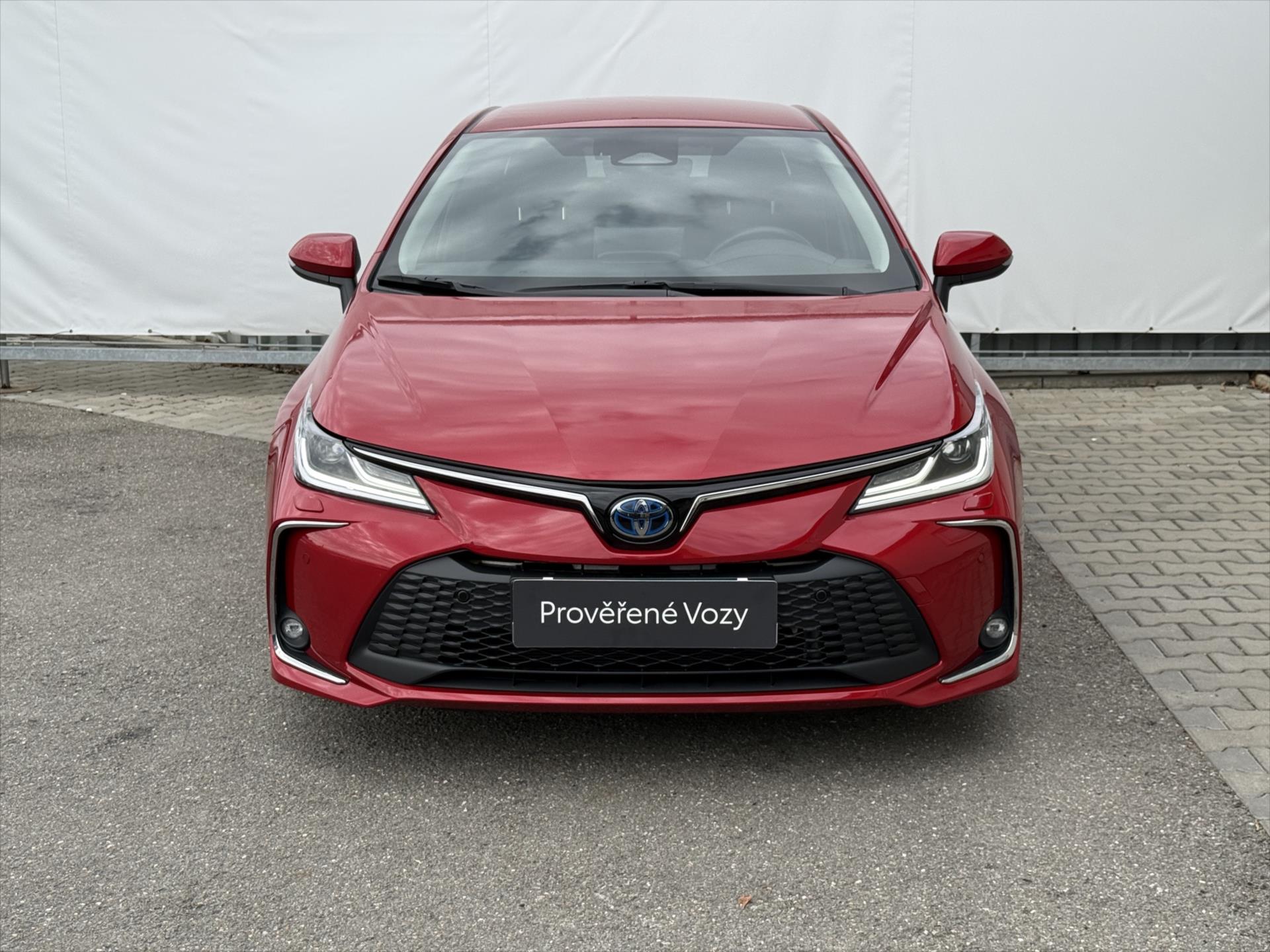 toyota-corolla-1-8-style-hybrid - 1
