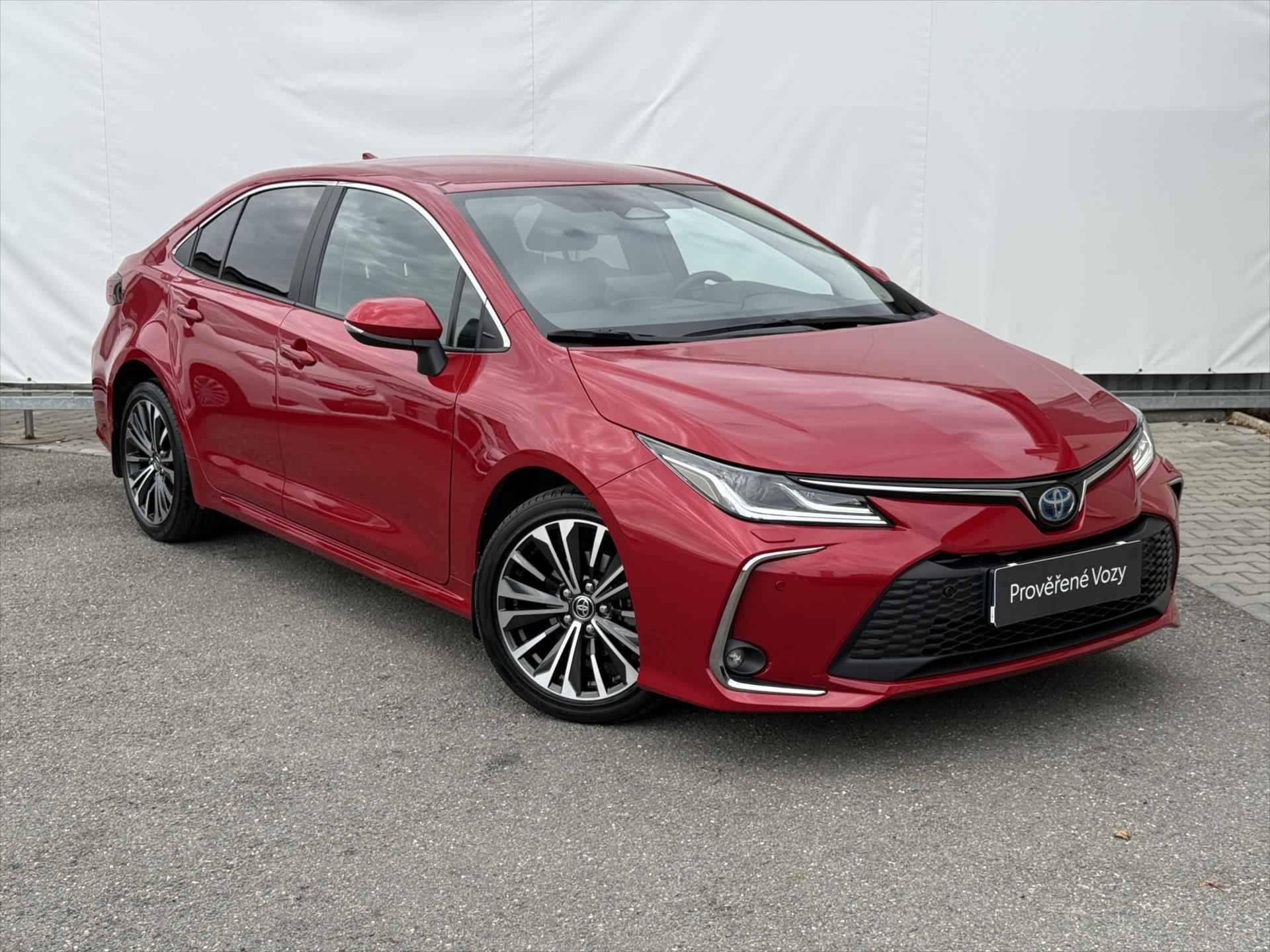 toyota-corolla-1-8-style-hybrid - 2