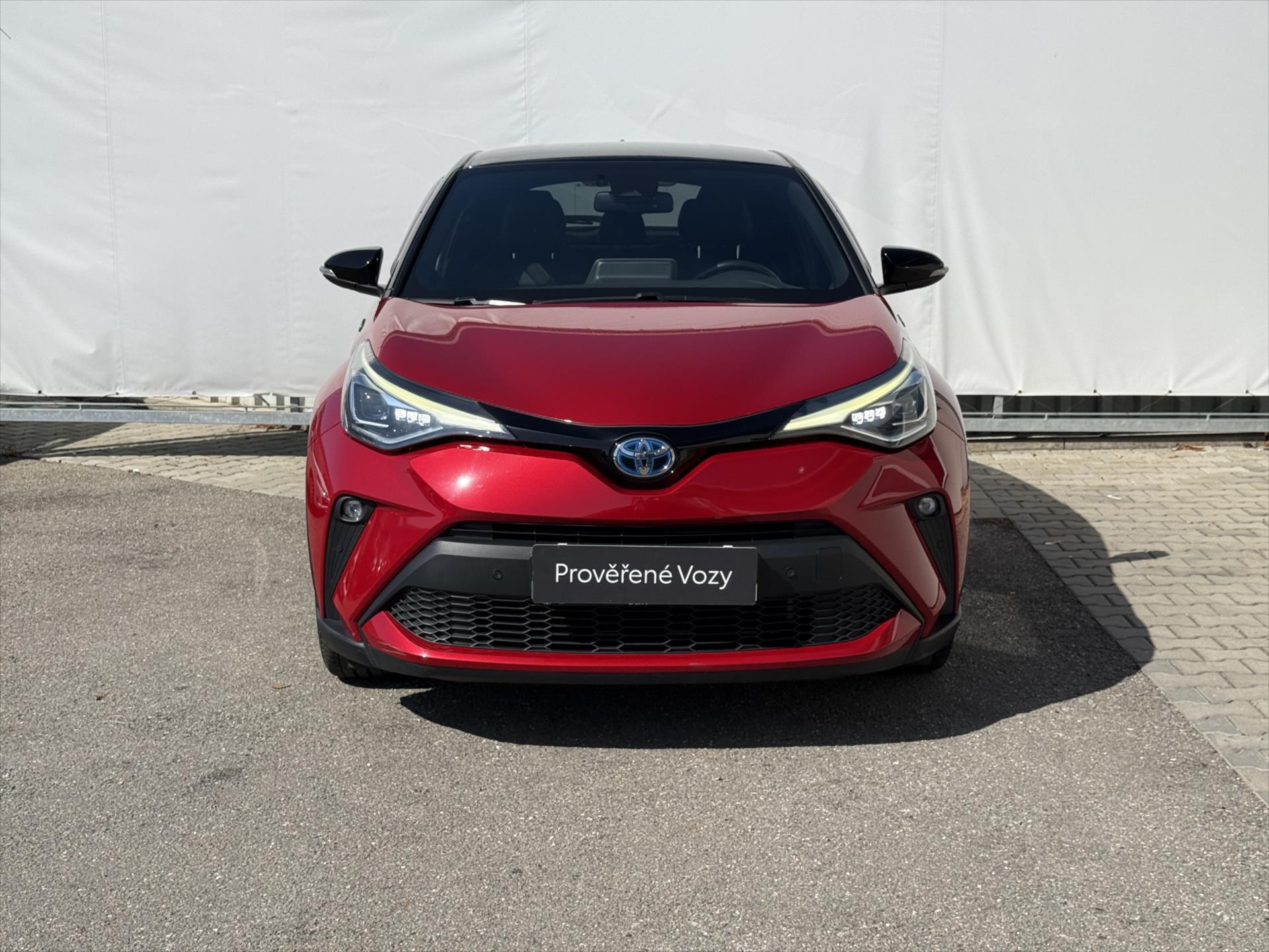 toyota-c-hr-2-0-selection-black-alcantara - 1
