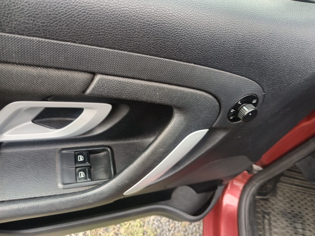 skoda-fabia-1-4-16v-ambiente-combi - 9