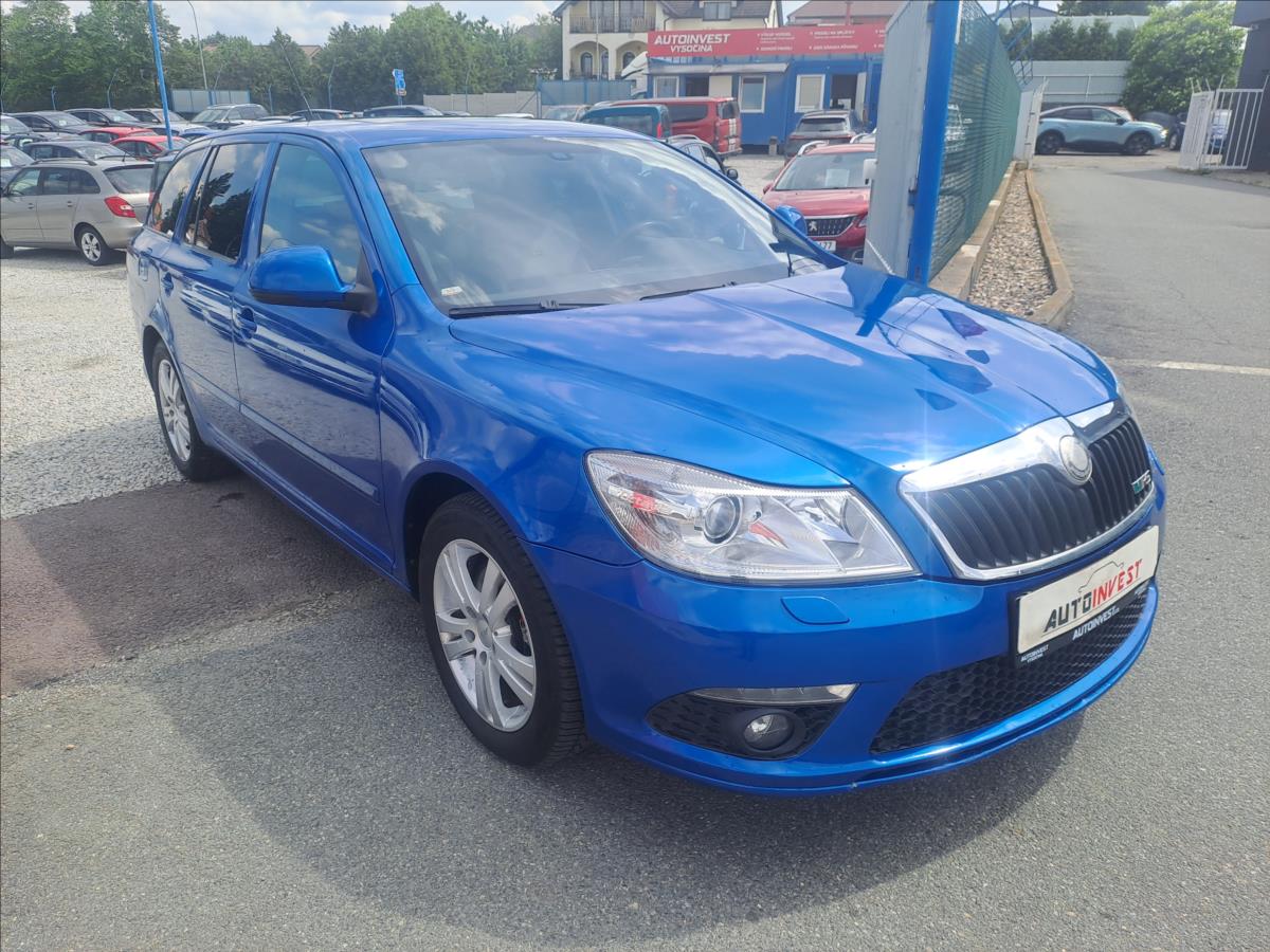 skoda-octavia-2-0-tdi-rs-dsg - 1