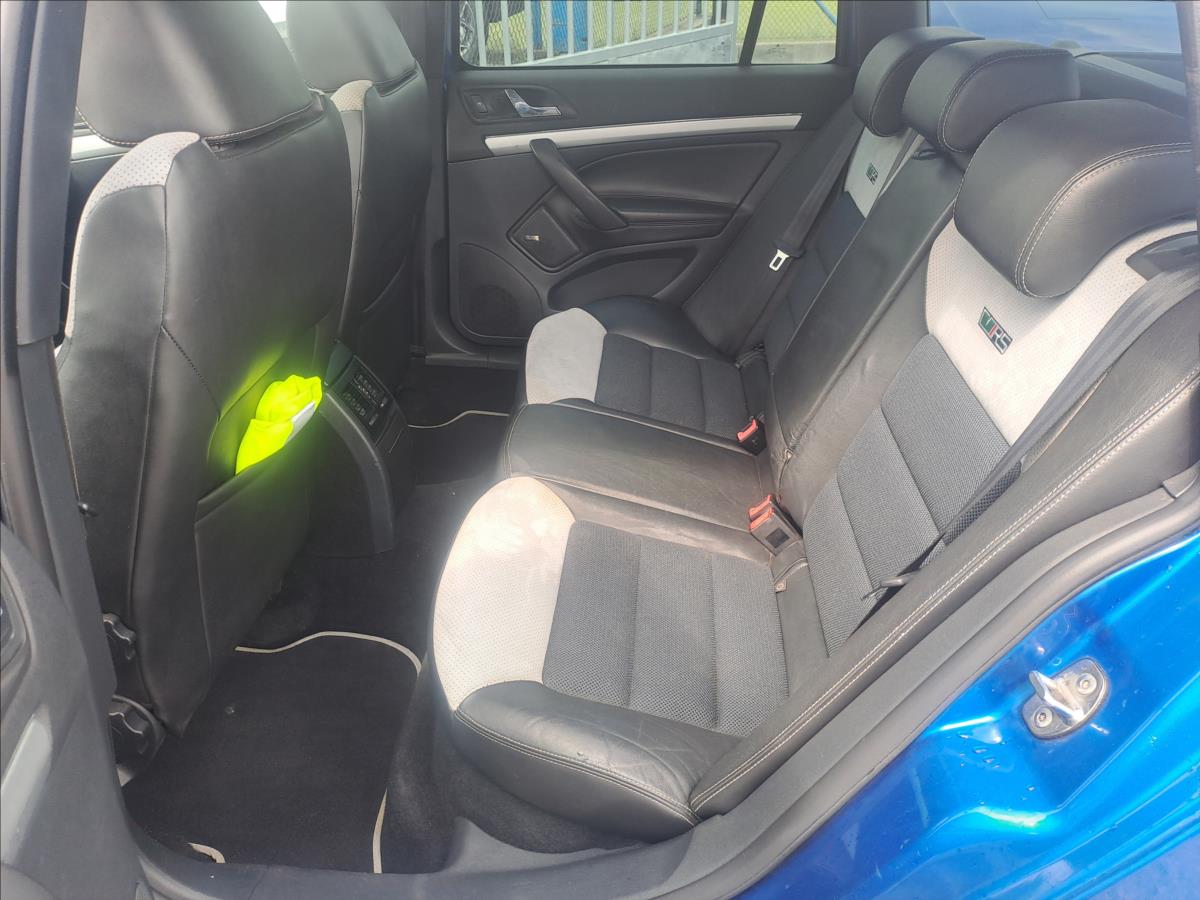 skoda-octavia-2-0-tdi-rs-dsg - 5